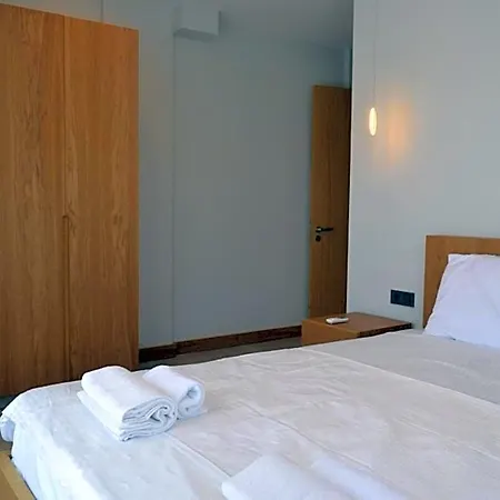Ayayorgi Sueper Havuzlu Yeni Çeşme