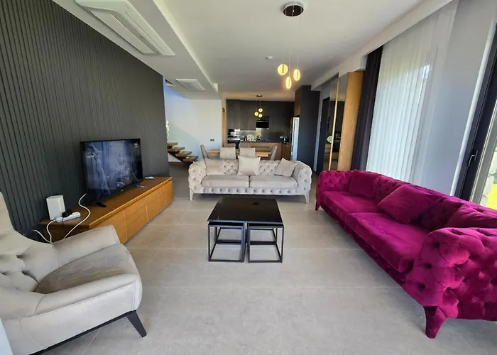 Villa Ayayorgi Sueper Havuzlu Yeni *